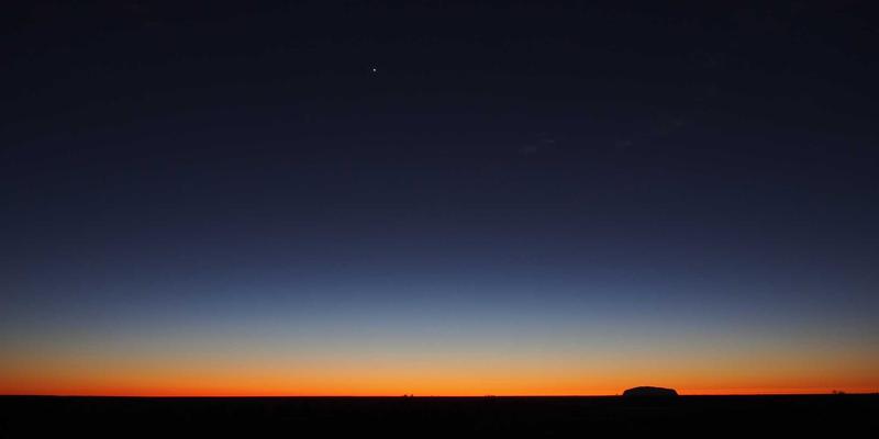 粽叶飘香传情谊：从传统美食到节日礼品的文化升华